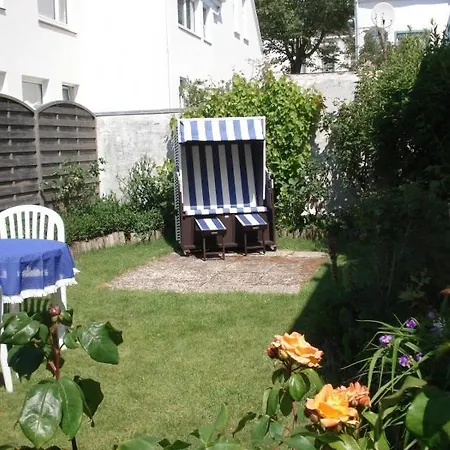 Kleines Logierhaus 01